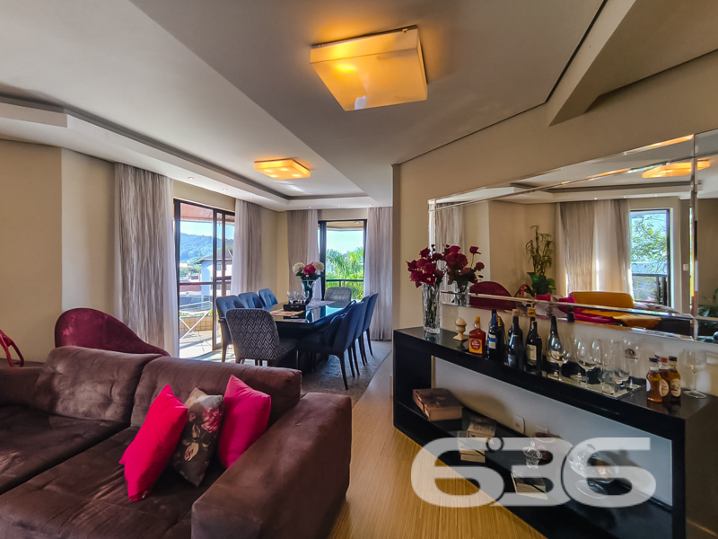 Apartamento - Anita Garibaldi - Joinville