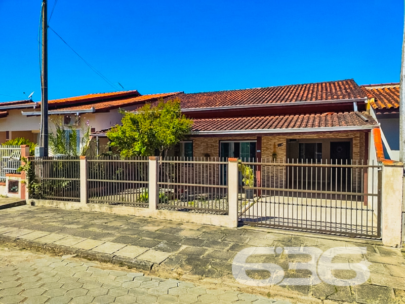 Casa à venda no Costeira, Balneário Barra do Sul |