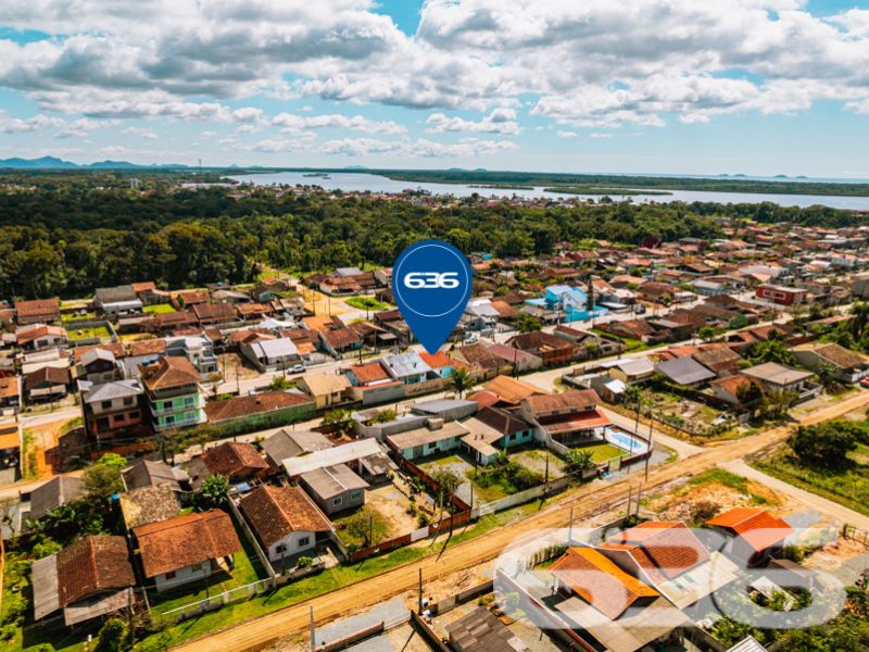 Casa à venda na Costeira, Balneário Barra do Sul |
