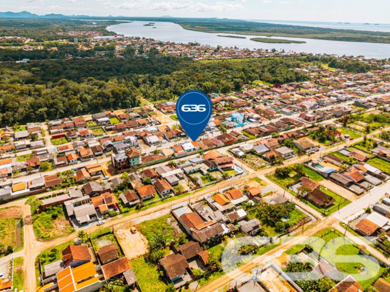 Casa à venda na Costeira, Balneário Barra do Sul |