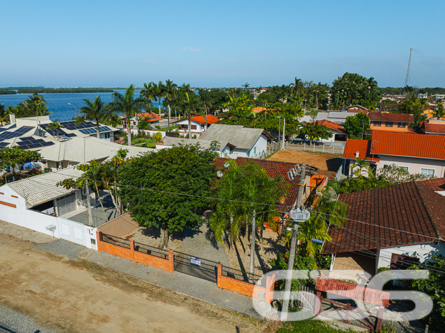 Foto de Casa Térrea Balneário Barra do Sul Pinheiros 03018590