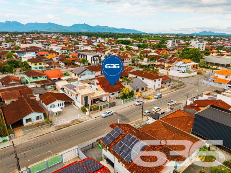 Sobrado à venda no Aventureiro, Joinville | 240m² 