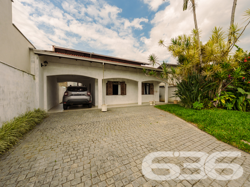 Sobrado à venda no Aventureiro, Joinville | 240m² 