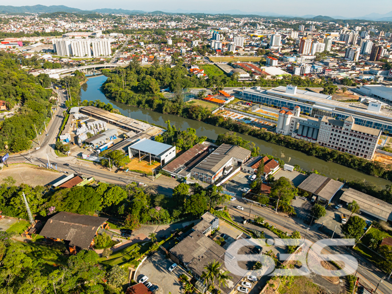 Terreno à venda no Saguaçu, Joinville | 740m² | lo