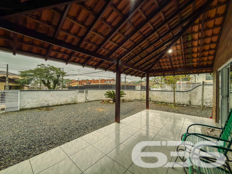 Sobrado à venda no Bom Retiro, Joinville | ANALISA
