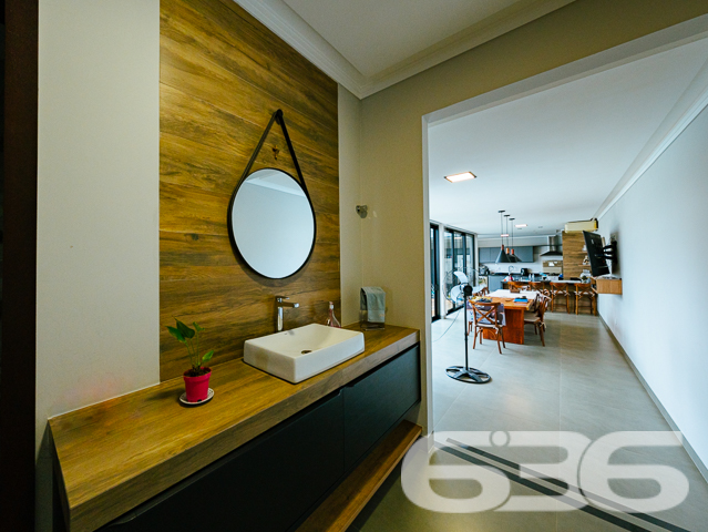 Descubra a essência do conforto e estilo nesta residência singular localizada no coração de Joinville, SC, no bairro Bucarein. Este imóvel combina espaço e design em um ambiente exclusivamente aconchegante.

A propriedade é composta por dois amplos dormitórios,  uma suíte e dois banheiros modernos, adornados com revestimentos elegantes. As áreas de estar e jantar são integradas, criando um ambiente fluído e acolhedor, perfeito para receber amigos e família. A cozinha, moderna e planejada, é um verdadeiro destaque, oferecendo espaço e funcionalidade para o preparo de refeições.

Externamente, o imóvel possui uma vasta área de lazer com piscina aquecida e uma área de festas com churrasqueira, ideal para momentos de lazer e descontração. A residência também conta com um escritório moderno, equipado para proporcionar um ambiente de trabalho tranquilo e produtivo em casa.

O terreno, com dimensões generosas e topografia plana, oferece quatro vagas de garagem descobertas e duas cobertas, além de um portão eletrônico que garante segurança e privacidade. Totalmente murado, este imóvel promete um refúgio seguro e reservado para sua família.

Localizado em uma rua pavimentada e com fácil acesso às principais vias da cidade, este imóvel está próximo a uma variedade de serviços e comércios, combinando conveniência e qualidade de vida. Além disso, o proprietário estuda propostas de troca por outros imóveis.

A 636 Negócios Imobiliários, com mais de 30 anos de experiência no mercado imobiliário, tem o prazer de apresentar esta oportunidade única. Convidamos você a descobrir o potencial completo deste imóvel visitando-nos ou acessando nossos canais digitais. Afinal, só se constrói uma grande empresa com grandes pessoas, e grandes pessoas merecem o melhor lar!

Para mais informações, visite nosso site ou entre em contato conosco. Estamos prontos para ajudá-lo a realizar o sonho do imóvel perfeito.

 636 NEGÓCIOS IMOBILIÁRIOS: A SUA MELHOR ESCOLHA
Com mais de 30 anos de experiência, a 636 Negócios Imobiliários é sua parceira ideal para encontrar o imóvel perfeito. Estamos prontos para ajudá-lo a fazer deste imóvel o seu novo lar.
 
Telefone: (47) 3451-0636
WhatsApp: (47) 99190-0636
 
Não perca esta oportunidade única. Visite nosso site para mais informações: i636.com.br