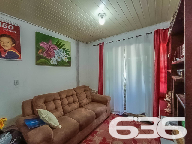 TERRENO À VENDA NO BAIRRO COMASA!
Explore as possibilidades infinitas com este terreno de 240m², localizado no bairro Comasa. Com 12 metros de frente e 20 metros de profundidade, este espaço é o lugar perfeito para construir a casa dos seus sonhos ou um empreendimento lucrativo.
O terreno, atualmente com uma área construída de 150m² destinada à demolição, oferece uma oportunidade única para projetar e construir algo totalmente novo e personalizado. Seja para residência ou comércio, este terreno é uma tela para suas aspirações arquitetônicas.
Localizado no bairro Comasa, conhecido por sua atmosfera tranquila e acesso fácil a serviços essenciais, este terreno é ideal para quem busca um local com potencial de crescimento e desenvolvimento. A proximidade com escolas, hospitais e vias de acesso principais adiciona ainda mais valor a este investimento.
A 636 Negócios Imobiliários, com mais de 30 anos de experiência no mercado imobiliário, orgulha-se de apresentar esta oportunidade exclusiva. Para mais informações, entre em contato pelo telefone (47) 3451-0636 ou WhatsApp (47) 99190-0636.