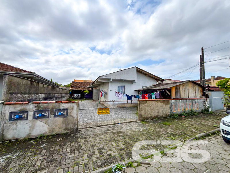 Residência - Espinheiros - Joinville