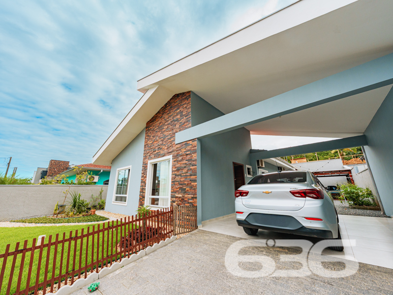 Casa à venda no bairro Iririú, Joinville | 146m² |