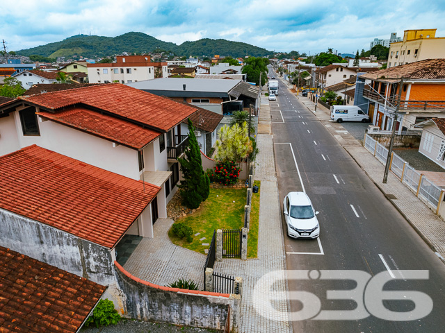 Foto de Sobrado Joinville Iririú 01034634