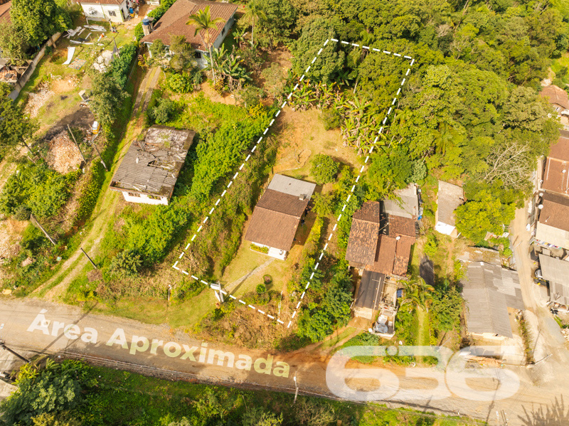Casa à venda no Petrópolis, Joinville | 1 quarto |
