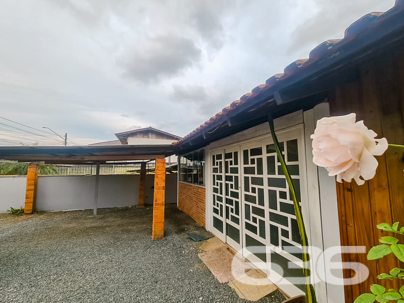 Residência - Paranaguamirim - Joinville