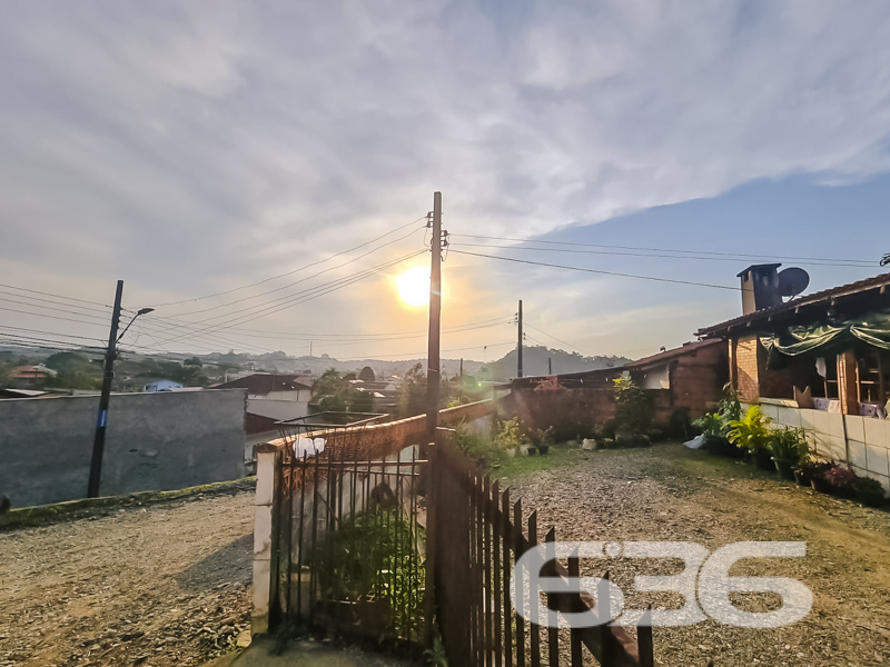 Casa à venda no Petrópolis, Joinville | 3 quartos 