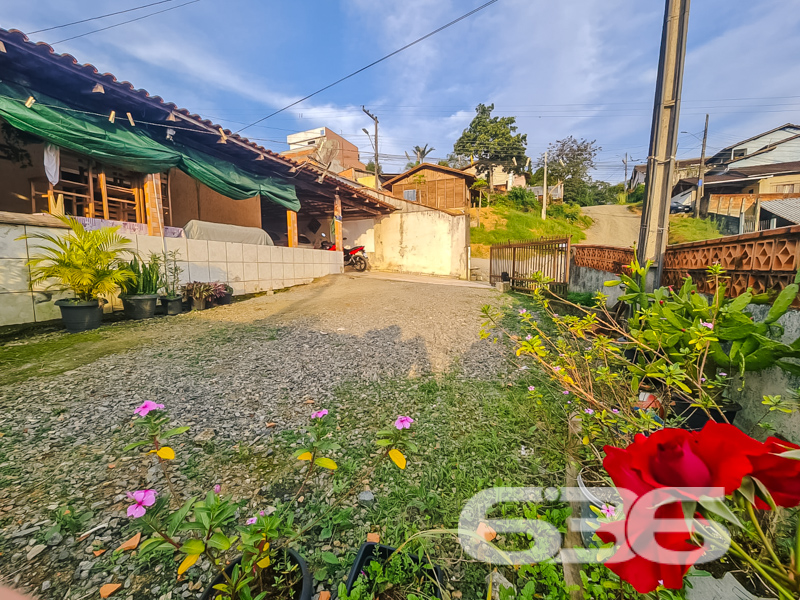 Casa à venda no Petrópolis, Joinville | 3 quartos 