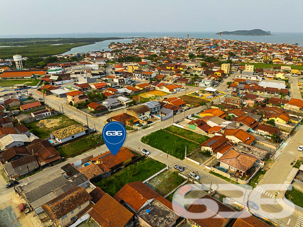 Foto de Casa Térrea Balneário Barra do Sul Centro 03018765