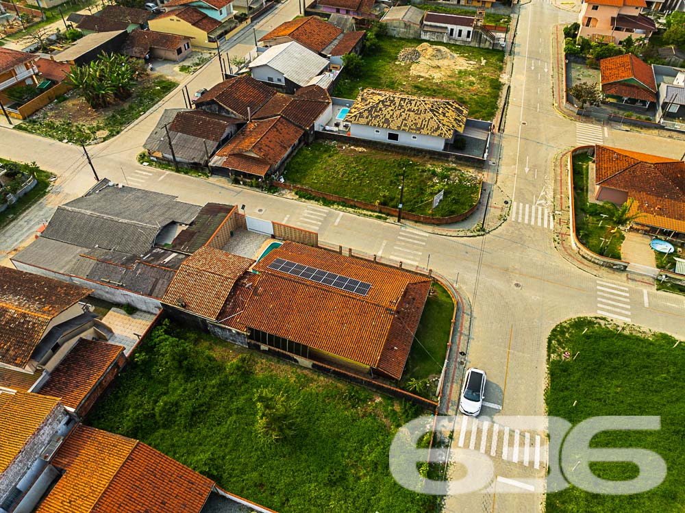 Foto de Casa Térrea Balneário Barra do Sul Centro 03018765