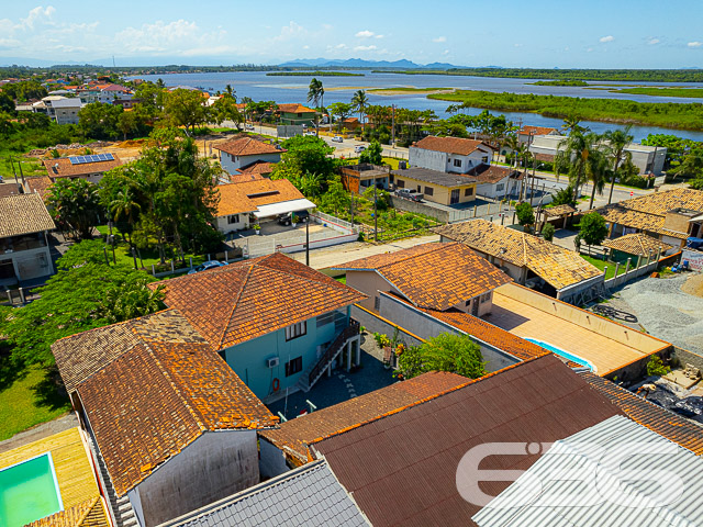 Foto de Sobrado Balneário Barra do Sul Costeira 03017741