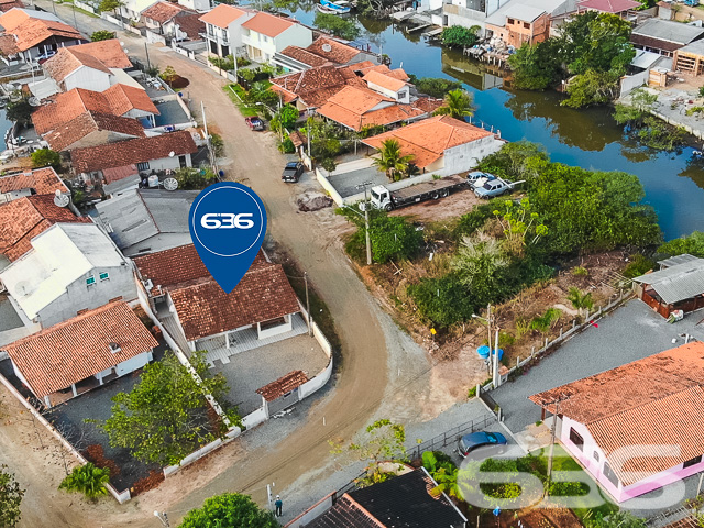 Sobrado à venda na Costeira, Balneário Barra do Su