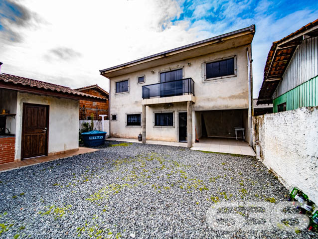 VENDE-SE IMÓVEL COM 2 QUARTOS NO BAIRRO PARANAGUAMIRIM
Este é um belo e ótimo sobrado, com excelente acabamento nos ambientes internos e cuja planta possui 100m² de área construída, em um imponente terreno com 240m², totalmente murado. Sua disposição detém:
- 2 dormitórios;
- salas de estar e de jantar conjugadas;
- cozinha;
- área de serviço;
- sacada;
- 2 banheiros;
- uma estupenda área de festas com churrasqueira;
- 1 vaga de garagem coberta (e espaço descoberto para mais 2 automóveis).
Ficou interessado? O que você está esperando!? Entre já em contato conosco e agende sua visita para conhecer pessoalmente este imóvel!
Consulte um de nossos corretores e saiba mais:
Telefone| 47 3451-0636
WhatsApp| 47 99190-0636
Imobiliária 636.