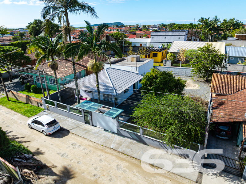 Foto de Casa Térrea Balneário Barra do Sul Costeira 03019053