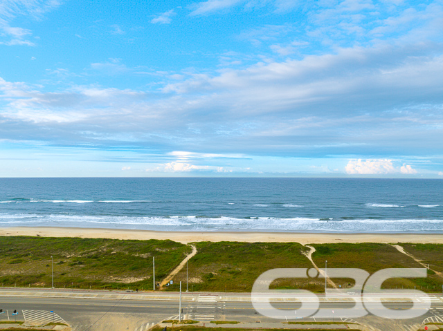 Confira esta exclusividade da 636 Negócios Imobiliários: um terreno deslumbrante localizado em São Francisco do Sul, no bairro Ervino, uma verdadeira joia para quem busca tranquilidade e investimento seguro em um dos destinos mais encantadores de Santa Catarina.

Detalhes do Terreno:

Com um total de 490,00 m²,  formando uma geometria regular ideal para diversos projetos arquitetônicos.
Localização: Oferece um ambiente tranquilo e está pronto para ser transformado na sua próxima grande conquista.

Por que escolher este terreno?

Localização estratégica: São Francisco do Sul é conhecida por sua beleza natural e tranquilidade, sendo um dos destinos mais procurados por quem deseja qualidade de vida ou um ótimo retorno sobre investimentos.
Flexibilidade de Projeto: O tamanho e a forma do terreno permitem uma variedade de projetos, desde uma residência espaçosa até um empreendimento multifamiliar.
Investimento Inteligente: A área está em expansão, com aumento de demanda por propriedades, garantindo valorização do seu investimento.

Sobre a 636 Negócios Imobiliários:
Com mais de 30 anos de experiência no mercado imobiliário, reconhecida por nossa perfeição técnico-jurídica e gestão digital inteligente, estamos aqui para garantir que sua compra seja simples, segura e satisfatória. Nossa equipe de especialistas está pronta para ajudá-lo a fazer a escolha certa com confiança e suporte total.

Não perca esta oportunidade exclusiva de possuir um dos terrenos mais desejáveis de São Francisco do Sul. Venha construir seu futuro conosco!

Entre em contato hoje mesmo e agende sua visita!
 
636 NEGÓCIOS IMOBILIÁRIOS: A SUA MELHOR ESCOLHA
Com mais de 30 anos de experiência, a 636 Negócios Imobiliários é sua parceira ideal para encontrar o imóvel perfeito. Estamos prontos para ajudá-lo a fazer deste imóvel o seu novo lar.
 
Telefone: (47) 3451-0636
WhatsApp: (47) 99190-0636
 
Não perca esta oportunidade única. Visite nosso site para mais informações: i636.com.br