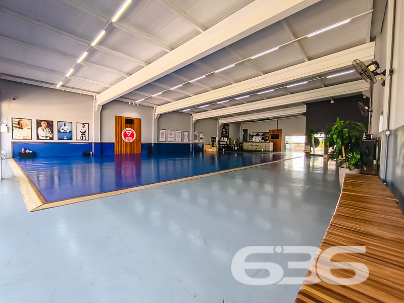 Comercial - Guanabara - Joinville
