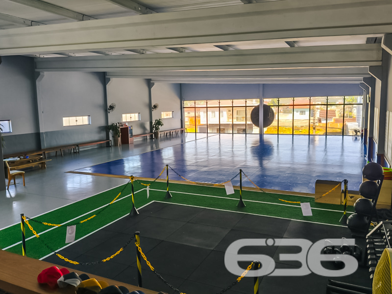 Imóvel comercial à venda no Guanabara, Joinville. 