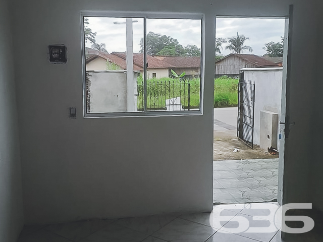 INVISTA EM ALUGUÉIS NO BAIRRO JOÃO COSTA - ESTUDA PERMUTA
Se você procura por um lugar para comprar e investir, essa é uma ótima oportunidade!
Este imóvel dispõe de 4 aluguéis separados, sendo um sobrado (térreo e primeiro piso separados) e duas quitinetes na frente da casa.
Excelente retorno mensal sobre o percentual investido!!!
Está situado próximo ao transporte público, mercados, escolas, CEIs, lojas e comércios em geral.
Fale com um de nossos corretores e saiba mais sobre esse oportuno imóvel!
Telefone: (47) 3451-0636
WhatsApp: (47) 99190-0636
Imobiliária 636.