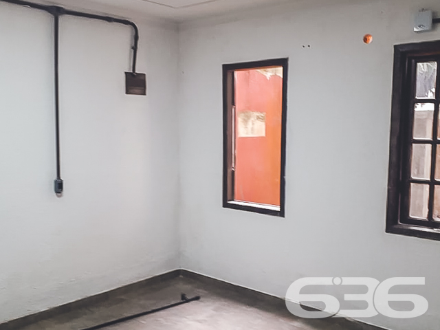 INVISTA EM ALUGUÉIS NO BAIRRO JOÃO COSTA - ESTUDA PERMUTA
Se você procura por um lugar para comprar e investir, essa é uma ótima oportunidade!
Este imóvel dispõe de 4 aluguéis separados, sendo um sobrado (térreo e primeiro piso separados) e duas quitinetes na frente da casa.
Excelente retorno mensal sobre o percentual investido!!!
Está situado próximo ao transporte público, mercados, escolas, CEIs, lojas e comércios em geral.
Fale com um de nossos corretores e saiba mais sobre esse oportuno imóvel!
Telefone: (47) 3451-0636
WhatsApp: (47) 99190-0636
Imobiliária 636.