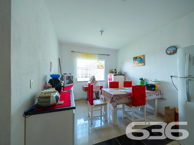 IMÓVEL COM 3 QUARTOS NO BAIRRO PARANAGUAMIRIM - ESTUDA PERMUTA

Esta é uma casa muito bem construída em alvenaria com laje, tendo suas aberturas e cobertura toda em madeira de lei (peroba) - uma madeira nobre, muito resistente e apresenta um acabamento fino. São 110m² de área construída sobre um amplo terreno com 360m², sendo 12 metros de frente por 30 metros nas laterais.

Sua composição dispõe de 3 dormitórios confortáveis, 2 banheiros, 2 despensas, sala de estar e sala de jantar, cozinha, área de serviço e garagem para 2 carros. Ainda conta com uma pequena área comercial construída na frente do imóvel, além de um amplo espaço nos fundos e pergolado para área de festas - ideal para aqueles momentos com a família e os amigos.

O imóvel com cores vibrantes é totalmente murado e com portão fechado, contando com ambientes arejados e bem iluminados. Está situado em ótima localização, próximo de ponto de ônibus, supermercados, verdureira, posto de saúde, restaurantes, lojas e comércios em geral.

Conheça pessoalmente cada detalhe dessa linda residência! Fale com um de nossos corretores agora mesmo!

Saiba mais:
Telefone: (47) 3451-0636
WhatsApp: (47) 99190-0636

Imobiliária 636.