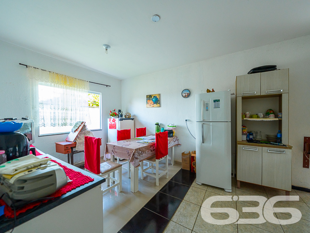 IMÓVEL COM 3 QUARTOS NO BAIRRO PARANAGUAMIRIM - ESTUDA PERMUTA

Esta é uma casa muito bem construída em alvenaria com laje, tendo suas aberturas e cobertura toda em madeira de lei (peroba) - uma madeira nobre, muito resistente e apresenta um acabamento fino. São 110m² de área construída sobre um amplo terreno com 360m², sendo 12 metros de frente por 30 metros nas laterais.

Sua composição dispõe de 3 dormitórios confortáveis, 2 banheiros, 2 despensas, sala de estar e sala de jantar, cozinha, área de serviço e garagem para 2 carros. Ainda conta com uma pequena área comercial construída na frente do imóvel, além de um amplo espaço nos fundos e pergolado para área de festas - ideal para aqueles momentos com a família e os amigos.

O imóvel com cores vibrantes é totalmente murado e com portão fechado, contando com ambientes arejados e bem iluminados. Está situado em ótima localização, próximo de ponto de ônibus, supermercados, verdureira, posto de saúde, restaurantes, lojas e comércios em geral.

Conheça pessoalmente cada detalhe dessa linda residência! Fale com um de nossos corretores agora mesmo!

Saiba mais:
Telefone: (47) 3451-0636
WhatsApp: (47) 99190-0636

Imobiliária 636.