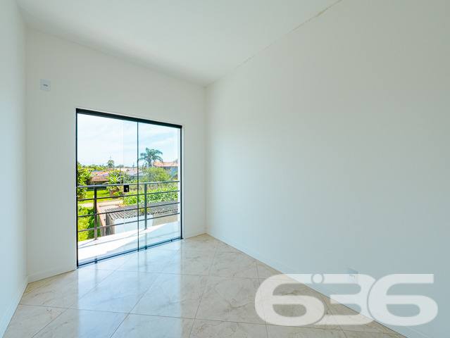Sobrado com 1 suíte + 2 dormitórios no bairro Costeira, Balneário Barra do Sul, a poucos passos da lagoa.
Este é um imóvel excelente com 107m² de área privativa, projetado com cômodos amplos, confortáveis e modernos. Seu layout proporciona estilo, iluminação e ventilação natural.
O sobrado conta com 3 quartos muito aconchegantes, incluindo uma bela suíte, além de sacada, sala de estar, copa e cozinha integradas, banheiro social, lavabo, área de serviço e uma vaga de garagem.
Localizado em uma excelente região no bairro Costeira, está a poucos passos da lagoa e próximo de todas as comodidades necessárias para o dia a dia.
Não perca essa oportunidade! Venha viver momentos incríveis aqui.
Entre em contato conosco para saber mais:
Telefone: (47) 3448-3636
WhatsApp: (47) 99190-0636
Imobiliária 636
