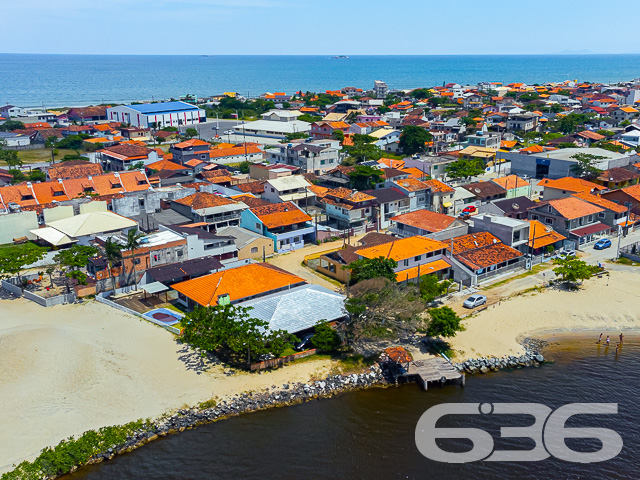 Foto de Casa Térrea Balneário Barra do Sul Centro 03017698