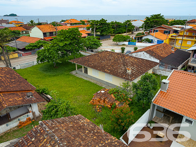 Foto de Casa Térrea Balneário Barra do Sul Centro 03017751