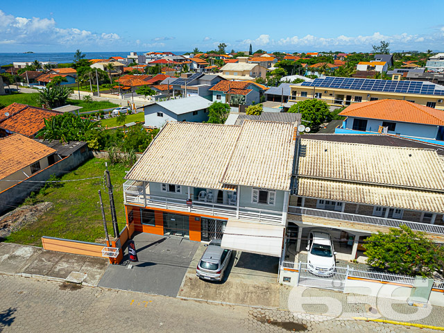 Foto de Sobrado Balneário Barra do Sul Centro 03017832