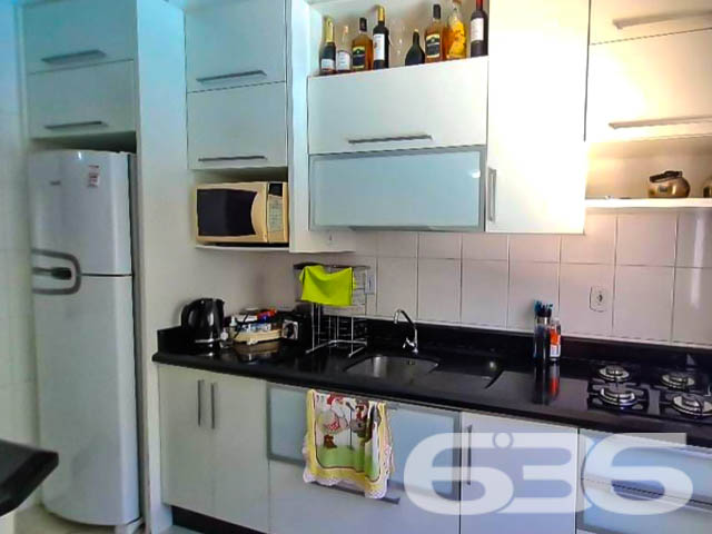 ÓTIMA CASA A 300 METROS DA DO MAR, NA PRAIA DE UBATUBA - SÃO FRANCISCO DO SUL!
Preparado para viver momentos inesquecíveis? Então, esta casa é perfeita para você! Apenas a 300 metros da excelente praia de Ubatuba, em São Francisco do Sul, você encontrará este verdadeiro refúgio de conforto e lazer, com uma localização simplesmente espetacular.
Com peças amplas e um bom design, esta casa é um verdadeiro convite para o bem-estar e a harmonia. São 230m² de área construída, distribuídos em uma suíte e mais 4 dormitórios acolhedores. Para acomodar sua família e amigos com total conforto, duas cozinhas completas facilitarão os momentos de confraternização.
Não para por aí! A casa também conta com uma sala de estar perfeita para relaxar, uma sala de jogos que proporcionará diversão sem limites, e um home office para momentos de produtividade. E que tal se refrescar em uma piscina privativa ou aproveitar a área de festas com churrasqueira para celebrar os melhores momentos da vida?
Com uma abertura de 18 metros, o terreno de 382,50m² ainda possui um belo jardim que traz mais beleza e tranquilidade ao ambiente. A casa oferece ainda garagem coberta para 3 carros e vaga descoberta.
Se você busca qualidade de vida, lazer e proximidade com a natureza, esta casa é a escolha certa! Não perca tempo e agende agora mesmo uma visita.
Fale conosco e saiba mais:
Telefone: (47) 3448-3636
WhatsApp: (47) 99190-0636
Imobiliária 636.