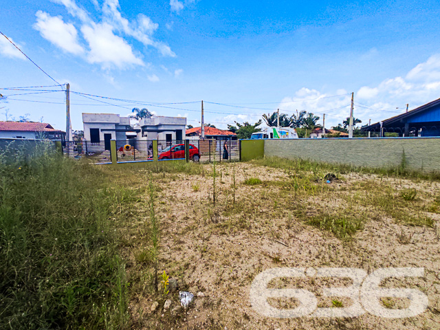 ???? Oportunidade Única na Maravilhosa Praia do Ervino, São Francisco do Sul - SC! ????
Seu pedacinho de paraíso espera por você a apenas 800 metros da deslumbrante Praia do Ervino. ???? Este terreno exclusivo de 364 m², completamente murado, oferece a oportunidade de construir o refúgio dos seus sonhos em uma das praias mais encantadoras de Santa Catarina.
???? Próximo ao Mar: A apenas 800 metros da Praia do Ervino, este terreno oferece a conveniência de estar próximo à areia e ao mar, permitindo que você aproveite a beleza natural sempre que desejar.
Localização Privilegiada:
Este terreno representa uma rara oportunidade de investimento na paradisíaca São Francisco do Sul. Desfrute da qualidade de vida à beira-mar, com fácil acesso a comodidades locais e atrações turísticas.
Não deixe essa chance escapar!
Contate-nos agora mesmo para mais informações ou agendar uma visita ao local. Faça parte deste cenário deslumbrante, construindo sua casa no coração da Praia do Ervino. ???? Seu futuro à beira-mar começa aqui! ????????
Com mais de 30 anos de experiência, a 636 Negócios Imobiliários é sua aliada na busca pelo imóvel ideal. Entre em contato pelo telefone (47) 3448-3636 ou WhatsApp (47) 99190-0636 e dê o primeiro passo para a vida na praia que você sempre sonhou.