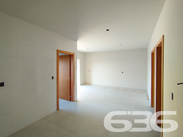 VENDE-SE IMÓVEL COM SUÍTE + DORMITÓRIO EM SÃO FRANCISCO DO SUL!
Descubra o conforto e a praticidade neste geminado em construção no bairro Ervino, São Francisco do Sul. Com 71,52m² de área construída, este imóvel oferece um dormitório, uma suíte, dois banheiros, e uma ampla sala de estar e jantar conjugadas com a cozinha, ideal para momentos em família.
UM LAR PENSADO PARA O SEU BEM-ESTAR:
Além de espaços bem distribuídos, o imóvel conta com área de serviço, é totalmente murado para sua segurança, e permite animais, tornando-se o lar perfeito para toda a família.
UMA LOCALIZAÇÃO PRIVILEGIADA PERTO DA PRAIA:
Situado no bairro Ervino, conhecido por sua tranquilidade e proximidade com a praia, este geminado oferece fácil acesso a vias principais e serviços públicos essenciais, combinando a paz do litoral com a conveniência urbana.
ESCOLHA A EXPERIÊNCIA E CONFIANÇA DA 636 NEGÓCIOS IMOBILIÁRIOS:
Com mais de 30 anos de mercado, a 636 Negócios Imobiliários é sua parceira ideal para encontrar o imóvel dos seus sonhos. Entre em contato conosco e descubra como podemos ajudá-lo a realizar seu projeto de vida.
Telefone: (47) 3448-3636
WhatsApp: (47) 99190-0636
Acesse nosso site para mais informações: i636.com.br