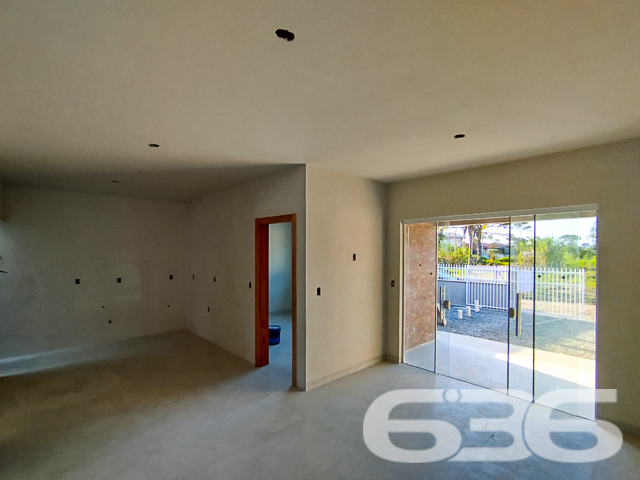 VENDE-SE IMÓVEL COM SUÍTE + DORMITÓRIO EM SÃO FRANCISCO DO SUL!
Descubra o conforto e a praticidade neste geminado em construção no bairro Ervino, São Francisco do Sul. Com 71,52m² de área construída, este imóvel oferece um dormitório, uma suíte, dois banheiros, e uma ampla sala de estar e jantar conjugadas com a cozinha, ideal para momentos em família.
UM LAR PENSADO PARA O SEU BEM-ESTAR:
Além de espaços bem distribuídos, o imóvel conta com área de serviço, é totalmente murado para sua segurança, e permite animais, tornando-se o lar perfeito para toda a família.
UMA LOCALIZAÇÃO PRIVILEGIADA PERTO DA PRAIA:
Situado no bairro Ervino, conhecido por sua tranquilidade e proximidade com a praia, este geminado oferece fácil acesso a vias principais e serviços públicos essenciais, combinando a paz do litoral com a conveniência urbana.
ESCOLHA A EXPERIÊNCIA E CONFIANÇA DA 636 NEGÓCIOS IMOBILIÁRIOS:
Com mais de 30 anos de mercado, a 636 Negócios Imobiliários é sua parceira ideal para encontrar o imóvel dos seus sonhos. Entre em contato conosco e descubra como podemos ajudá-lo a realizar seu projeto de vida.
Telefone: (47) 3448-3636
WhatsApp: (47) 99190-0636
Acesse nosso site para mais informações: i636.com.br