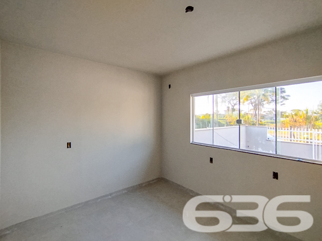 VENDE-SE IMÓVEL COM SUÍTE + DORMITÓRIO EM SÃO FRANCISCO DO SUL!
Descubra o conforto e a praticidade neste geminado em construção no bairro Ervino, São Francisco do Sul. Com 71,52m² de área construída, este imóvel oferece um dormitório, uma suíte, dois banheiros, e uma ampla sala de estar e jantar conjugadas com a cozinha, ideal para momentos em família.
UM LAR PENSADO PARA O SEU BEM-ESTAR:
Além de espaços bem distribuídos, o imóvel conta com área de serviço, é totalmente murado para sua segurança, e permite animais, tornando-se o lar perfeito para toda a família.
UMA LOCALIZAÇÃO PRIVILEGIADA PERTO DA PRAIA:
Situado no bairro Ervino, conhecido por sua tranquilidade e proximidade com a praia, este geminado oferece fácil acesso a vias principais e serviços públicos essenciais, combinando a paz do litoral com a conveniência urbana.
ESCOLHA A EXPERIÊNCIA E CONFIANÇA DA 636 NEGÓCIOS IMOBILIÁRIOS:
Com mais de 30 anos de mercado, a 636 Negócios Imobiliários é sua parceira ideal para encontrar o imóvel dos seus sonhos. Entre em contato conosco e descubra como podemos ajudá-lo a realizar seu projeto de vida.
Telefone: (47) 3448-3636
WhatsApp: (47) 99190-0636
Acesse nosso site para mais informações: i636.com.br