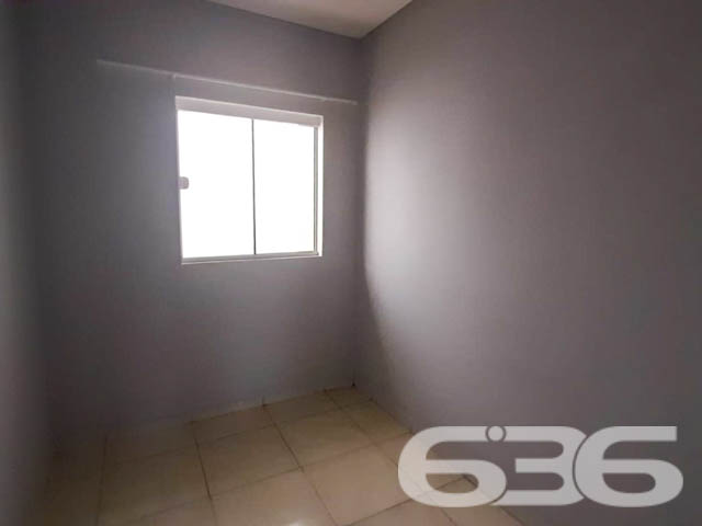 IMÓVEL COM SUÍTE + 2 DORMITÓRIOS NO BAIRRO PARANAGUAMIRIM!

Este geminado sobrado desocupado, com uma área construída de 81,71m², oferece o espaço e conforto que sua família merece. Localizado no bairro Paranaguamirim, este imóvel combina praticidade e estilo em um só lugar.

Com 3 dormitórios aconchegantes, incluindo uma suíte, 2 banheiros modernos, sala de estar espaçosa, lavabo, e uma área de serviço funcional, este imóvel é ideal para quem busca qualidade de vida. A sacada e a copa cozinha conjugada são perfeitas para momentos de lazer e refeições em família.

Situado perto de escolas, transporte público e com fácil acesso às principais vias, este imóvel garante a comodidade que você precisa no dia a dia. Murado e cercado, com garagem descoberta, este sobrado oferece a segurança e a privacidade que sua família procura.

636 NEGÓCIOS IMOBILIÁRIOS: SEU SONHO, NOSSA MISSÃO
Com mais de 30 anos de experiência no mercado imobiliário, estamos aqui para ajudá-lo a encontrar o imóvel ideal. Entre em contato conosco pelo telefone: (47) 3451-0636 ou WhatsApp: (47) 99190-0636.

Este e outros milhares de imóveis no site: i636.com.br