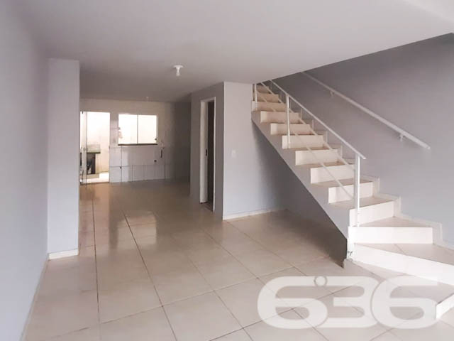IMÓVEL COM SUÍTE + 2 DORMITÓRIOS NO BAIRRO PARANAGUAMIRIM!

Este geminado sobrado desocupado, com uma área construída de 81,71m², oferece o espaço e conforto que sua família merece. Localizado no bairro Paranaguamirim, este imóvel combina praticidade e estilo em um só lugar.

Com 3 dormitórios aconchegantes, incluindo uma suíte, 2 banheiros modernos, sala de estar espaçosa, lavabo, e uma área de serviço funcional, este imóvel é ideal para quem busca qualidade de vida. A sacada e a copa cozinha conjugada são perfeitas para momentos de lazer e refeições em família.

Situado perto de escolas, transporte público e com fácil acesso às principais vias, este imóvel garante a comodidade que você precisa no dia a dia. Murado e cercado, com garagem descoberta, este sobrado oferece a segurança e a privacidade que sua família procura.

636 NEGÓCIOS IMOBILIÁRIOS: SEU SONHO, NOSSA MISSÃO
Com mais de 30 anos de experiência no mercado imobiliário, estamos aqui para ajudá-lo a encontrar o imóvel ideal. Entre em contato conosco pelo telefone: (47) 3451-0636 ou WhatsApp: (47) 99190-0636.

Este e outros milhares de imóveis no site: i636.com.br
