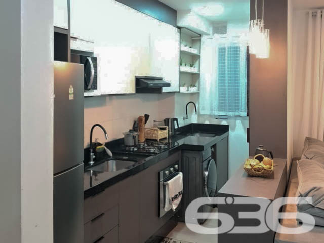 Desfrute do melhor de Balneário Piçarras em um apartamento completo, mobiliado e a poucos passos do mar - ESTUDA PERMUTA
Apresentamos este incrível apartamento, localizado no Centro de Balneário Piçarras, SC. Com uma localização privilegiada, a menos de 300 metros da praia, você terá o privilégio de viver a poucos passos do mar, em uma das cidades litorâneas mais desejadas de Santa Catarina.
Com uma área privativa de 63m², este apartamento se destaca pela sua planta que aproveita cada metro quadrado de forma eficiente. A ventilação cruzada garante um ambiente sempre fresco e agradável, enquanto os 2 dormitórios oferecem o espaço perfeito para sua família descansar e recarregar as energias.
A cozinha é um convite à praticidade, equipada com móveis planejados de alta qualidade, que se harmonizam perfeitamente com o design moderno e funcional. As salas de estar e jantar, integradas à cozinha, criam um ambiente ideal para receber amigos e familiares, ou simplesmente relaxar após um dia na praia.
Um dos grandes diferenciais deste apartamento é a sacada com churrasqueira, perfeita para momentos de lazer e descontração. Com vista para o mar e a poucos metros da praia, você poderá desfrutar de uma refeição ao ar livre enquanto aprecia a brisa do mar.
O Condomínio é um verdadeiro resort urbano, com uma infraestrutura completa de lazer para todas as idades. Piscinas adulto e infantil, salão de festas, espaço gourmet, playground, redário, bicicletário e pet place são apenas algumas das comodidades que você e sua família poderão desfrutar. Além disso, o condomínio conta com medidores de consumo individuais, oferecendo mais economia e controle no seu dia a dia.
Localizado no Centro de Balneário Piçarras, este apartamento oferece fácil acesso a uma ampla gama de serviços e comércios, além de estar próximo às principais vias da cidade. É a oportunidade perfeita para quem busca qualidade de vida sem abrir mão da conveniência urbana.
Este imóvel único é uma excelente opção tanto para quem deseja morar quanto para quem busca um investimento seguro em uma das regiões mais valorizadas de Santa Catarina.
Agende uma visita e surpreenda-se com tudo o que este apartamento tem a oferecer!
636 NEGÓCIOS IMOBILIÁRIOS: A SUA MELHOR ESCOLHA
Com mais de 30 anos de experiência, a 636 Negócios Imobiliários é sua parceira ideal para encontrar o imóvel perfeito. Estamos prontos para ajudá-lo a fazer deste imóvel o seu novo lar.
Telefone: (47) 3451-0636
WhatsApp: (47) 99190-0636
Não perca esta oportunidade única. Visite nosso site para mais informações: i636.com.br