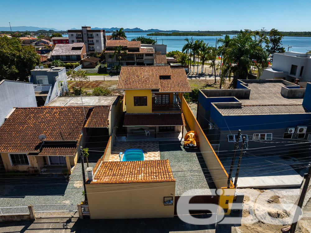 Foto de Sobrado Balneário Barra do Sul Costeira 03018738