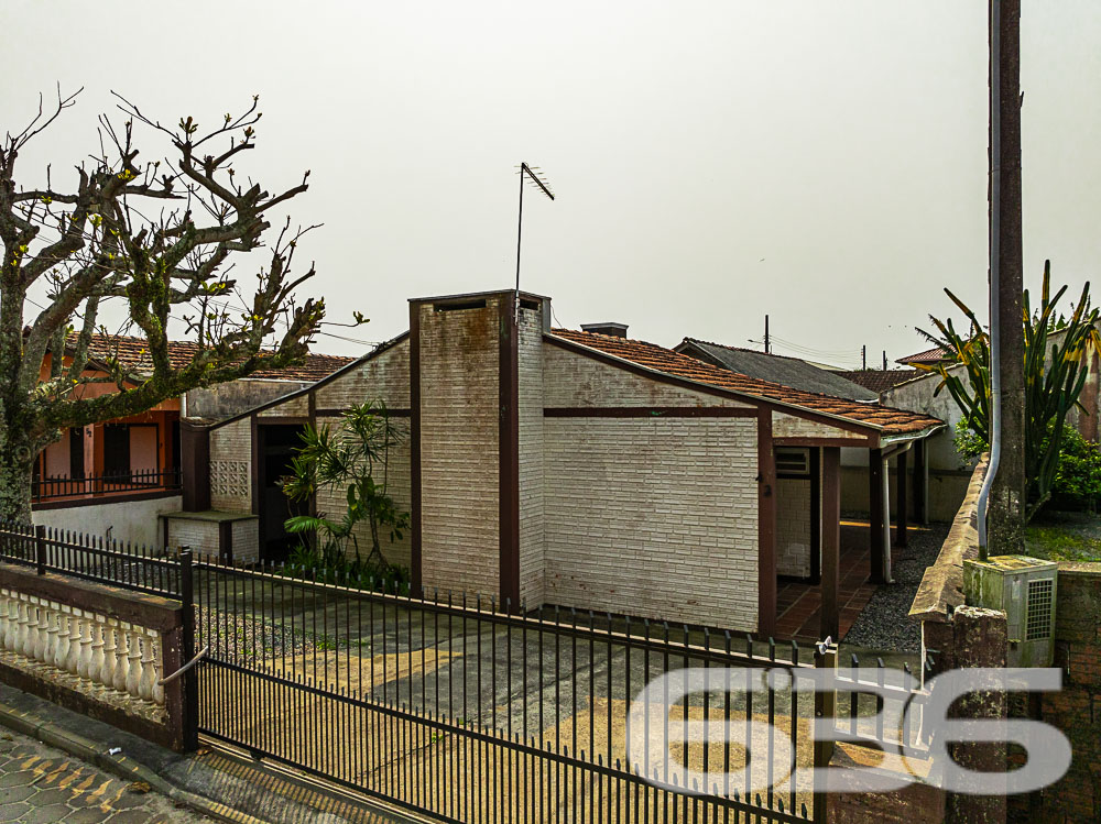 Foto de Casa Térrea Balneário Barra do Sul Centro 03018743