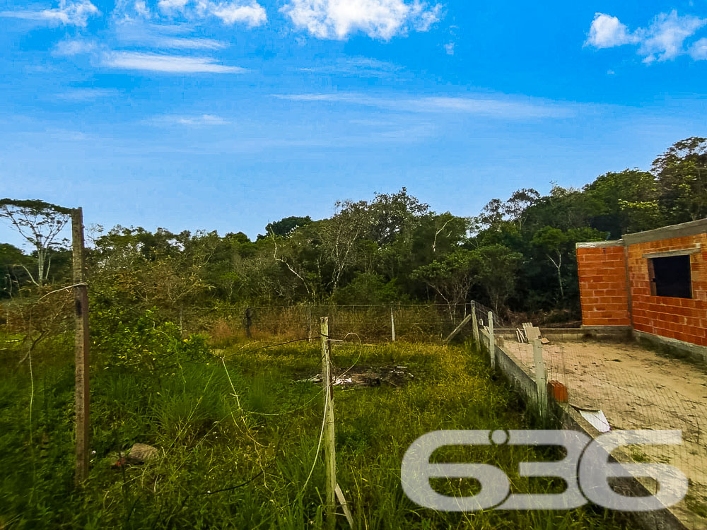 Descubra o Potencial de Viver Bem em São Francisco do Sul

Na encantadora cidade de São Francisco do Sul, SC, apresentamos uma oportunidade exclusiva para você que sonha com a perfeita harmonia entre tranquilidade e desenvolvimento: um magnífico terreno de 360 m² no promissor bairro Ervino.

Proximidade do Mar: A brisa marinha e o acesso fácil à praia são perfeitos para quem ama o oceano ou deseja desfrutar de momentos de lazer com a família e amigos.
Potencial de Valorização: São Francisco do Sul é conhecida por sua beleza natural e tranquilidade, atraindo cada vez mais interesse para residências de veraneio e investimentos imobiliários.
Localização Estratégica: Apesar de sua tranquilidade, Ervino está em constante desenvolvimento, com fácil acesso às principais vias e serviços locais.
Este terreno não apenas oferece um espaço para construção mas também a promessa de um estilo de vida tranquilo e integrado à natureza. Ideal para quem busca um refúgio da agitação da cidade ou um investimento seguro e rentável.

Não perca essa oportunidade única. Imagine as possibilidades, realize seu sonho de ter uma propriedade perto do mar. Entre em contato com a 636 Negócios Imobiliários hoje mesmo e saiba mais sobre como tornar este terreno seu!
 
636 NEGÓCIOS IMOBILIÁRIOS: A SUA MELHOR ESCOLHA
Com mais de 30 anos de experiência, a 636 Negócios Imobiliários é sua parceira ideal para encontrar o imóvel perfeito. Estamos prontos para ajudá-lo a fazer deste imóvel o seu novo lar.
 
Telefone: (47) 3451-0636
WhatsApp: (47) 99190-0636
 
Não perca esta oportunidade única. Visite nosso site para mais informações: i636.com.br
