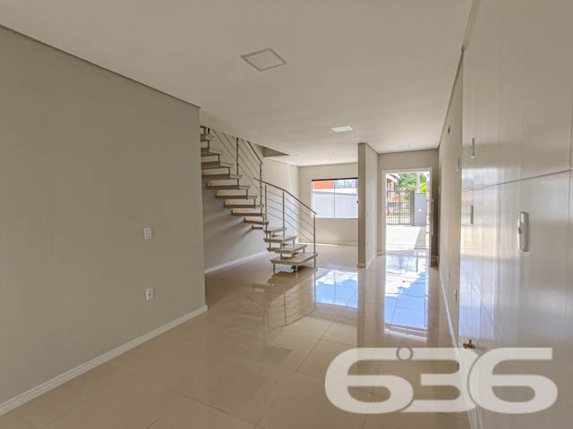 Se você busca conforto, modernidade e uma localização privilegiada, este sobrado geminado é o imóvel ideal para sua família. Localizado no bairro Bom Retiro, em Joinville (SC), esse imóvel conta com uma estrutura contemporânea, que combina amplitude e excelente aproveitamento dos espaços. Estuda permuta.

Composição do imóvel: 

3 dormitórios
1 suíte, oferecendo espaço ideal para o descanso e privacidade
3 banheiros, que garantem comodidade para toda a família
Sala de estar e sala de jantar integradas, projetadas para receber amigos e familiares com conforto
Cozinha e copa conjugadas, criando um ambiente prático e acolhedor para as refeições do dia a dia
Lavabo prático para atender às visitas
Área de serviço separada, garantindo organização

Detalhes de Acabamento e Conforto:

Churrasqueira privativa, perfeita para momentos de lazer e celebrações.
Portão eletrônico, que oferece segurança e facilidade de acesso.
Ambientes iluminados e arejados: Janelas amplas que trazem luz natural e vistas agradáveis do entorno, como visto nas fotos. A luz que invade cada espaço destaca os acabamentos neutros e o piso em madeira, proporcionando um toque de sofisticação.

Localização Estratégica: Situado no bairro Bom Retiro, este sobrado oferece uma localização privilegiada. A poucos minutos de vias de acesso, transporte público e grandes centros comerciais, você terá toda a conveniência de estar próximo a serviços essenciais e lazer.

Se você procura um imóvel que ofereça um equilíbrio perfeito entre localização, conforto e modernidade, esta é a oportunidade que não pode deixar passar. Agende sua visita agora mesmo e venha se encantar com cada detalhe deste sobrado geminado que combina segurança, praticidade e um design pensado para o bem-estar da sua família!
 
636 NEGÓCIOS IMOBILIÁRIOS: A SUA MELHOR ESCOLHA
Com mais de 30 anos de experiência, a 636 Negócios Imobiliários é sua parceira ideal para encontrar o imóvel perfeito. Estamos prontos para ajudá-lo a fazer deste imóvel o seu novo lar.
 
Telefone: (47) 3451-0636
WhatsApp: (47) 99190-0636
 
Não perca esta oportunidade única. Visite nosso site para mais informações: i636.com.br
