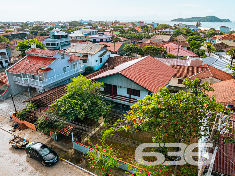 Foto de Sobrado Balneário Barra do Sul Centro 03018854