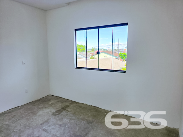 Apresentamos a você a oportunidade de adquirir um sobrado excepcional, localizado em Joinville, SC, no bairro Adhemar Garcia, com infraestrutura completa e rua pavimentada. Este imóvel com 75,28m² de área, oferece um layout ideal para a vida moderna em um terreno de 80,00m².

A casa possui uma composição interna bem planejada, incluindo uma garagem, dois dormitórios aconchegantes, um banheiro completo, sala de estar espaçosa, lavabo, churrasqueira integrada, áreas de serviço práticas, além de uma sacada encantadora. A copa e a cozinha são conjugadas, criando um ambiente agradável para cozinhar e socializar.

Ideal para quem busca uma residência com qualidade de construção, design moderno e facilidades urbanas, este sobrado em Joinville é uma escolha perfeita para você e sua família. A 636 Negócios Imobiliários tem o prazer de apresentar este imóvel, refletindo nossa experiência de mais de 30 anos no mercado imobiliário e nosso compromisso em oferecer não apenas uma casa, mas um lar para nossos clientes. Visite e veja por si mesmo por que este imóvel é uma oportunidade imperdível.
 
636 NEGÓCIOS IMOBILIÁRIOS: A SUA MELHOR ESCOLHA
Com mais de 30 anos de experiência, a 636 Negócios Imobiliários é sua parceira ideal para encontrar o imóvel perfeito. Estamos prontos para ajudá-lo a fazer deste imóvel o seu novo lar.
 
Telefone: (47) 3451-0636
WhatsApp: (47) 99190-0636
 
Não perca esta oportunidade única. Visite nosso site para mais informações: i636.com.br