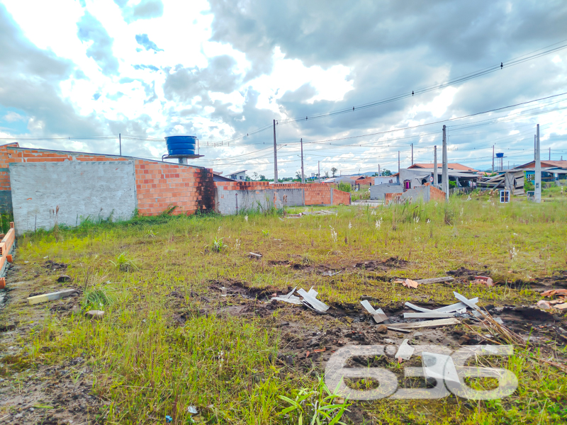 Oportunidade de Investimento em Araquari/SC – Terreno com 240m² no Bairro Colégio Agrícola
Se você procura um terreno, bem localizado e pronto para construir, esta é a oportunidade ideal. Este terreno com 240m² de área total, está situado em uma rua pavimentada, proporcionando fácil acesso e valorização imediata.
O terreno está em uma região em pleno desenvolvimento urbano, com diversas construções novas ao redor, o que representa um excelente potencial de crescimento e valorização patrimonial.
Este terreno é perfeito para você que busca construir sua residência própria, investir em locações ou mesmo pensar em empreendimentos futuros. Um lote com estas características e nesta localização estratégica é uma raridade no mercado atual.
Não perca essa chance! Fale agora com um dos corretores da 636 Negócios Imobiliários e agende sua visita. Mais de 30 anos de experiência, segurança jurídica e uma equipe altamente preparada para garantir uma compra segura e eficiente.
636 NEGÓCIOS IMOBILIÁRIOS: A SUA MELHOR ESCOLHA
Com mais de 30 anos de experiência, a 636 Negócios Imobiliários é sua parceira ideal para encontrar o imóvel perfeito. Estamos prontos para ajudá-lo a fazer deste imóvel o seu novo lar.
Telefone: (47) 3451-0636
WhatsApp: (47) 99190-0636
Não perca esta oportunidade única. Visite nosso site para mais informações: i636.com.br